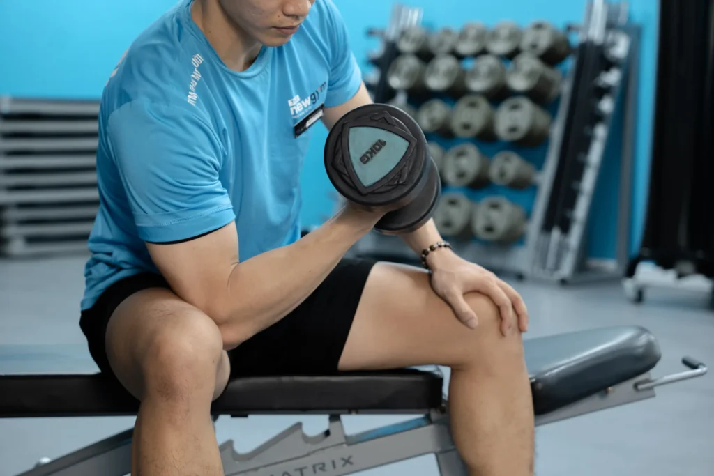 tap tay bicep 1