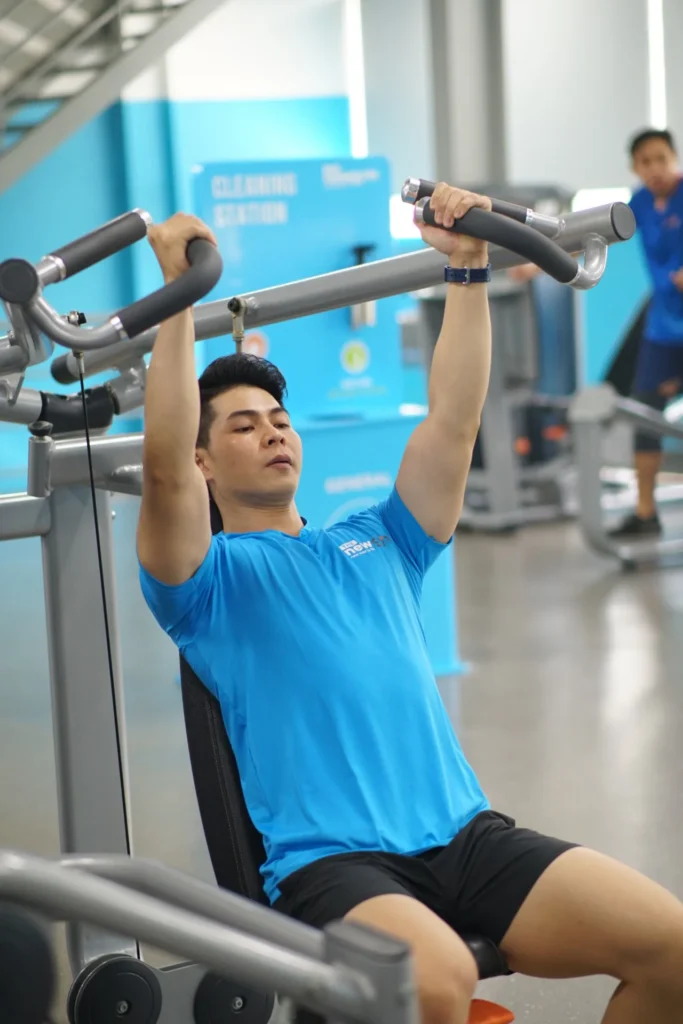 Đẩy vai